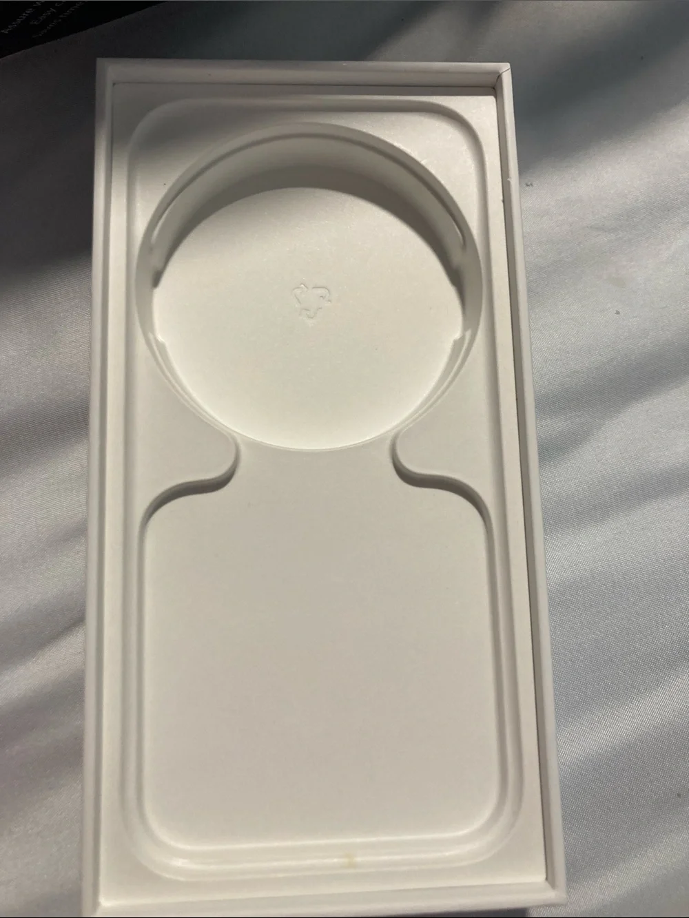 Apple iPhone Box - White with Gray Artwork